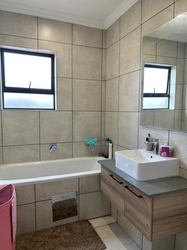 2 Bedroom Property for Sale in Six Fountains Residential Estate Gauteng