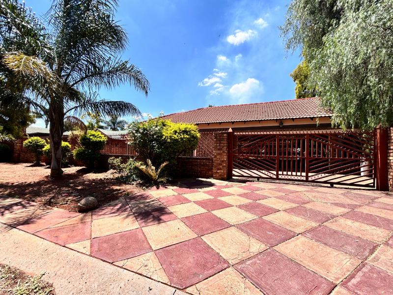 4 Bedroom Property for Sale in Doornpoort Gauteng