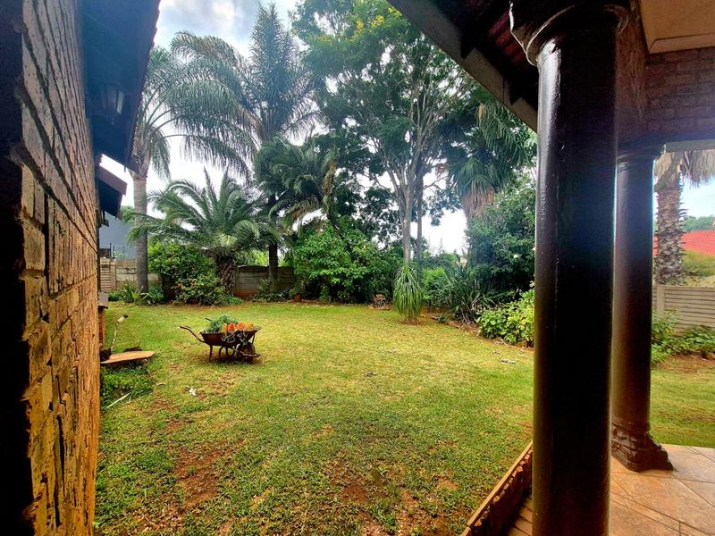 7 Bedroom Property for Sale in Heuweloord Gauteng