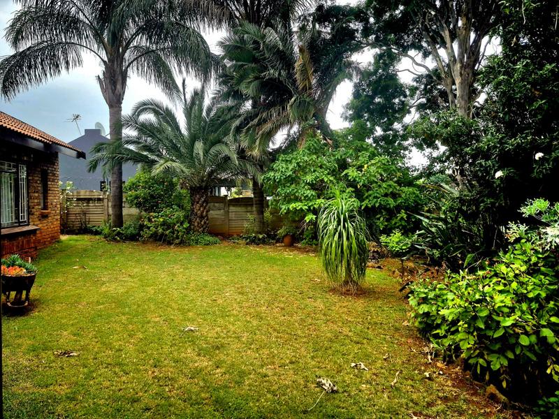 7 Bedroom Property for Sale in Heuweloord Gauteng