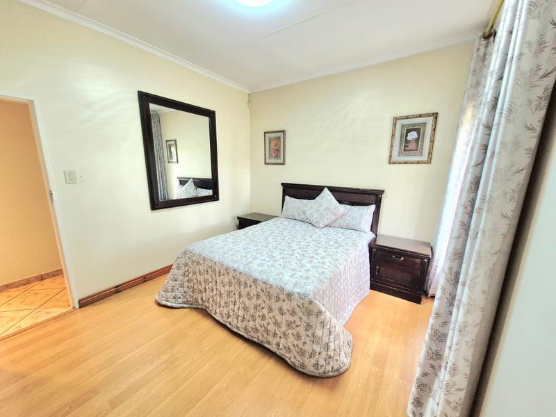 7 Bedroom Property for Sale in Heuweloord Gauteng