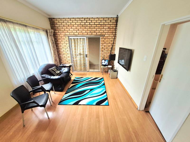 7 Bedroom Property for Sale in Heuweloord Gauteng