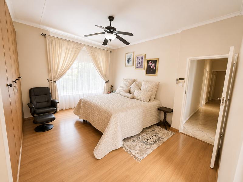 7 Bedroom Property for Sale in Heuweloord Gauteng