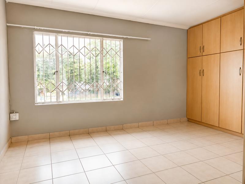 7 Bedroom Property for Sale in Heuweloord Gauteng