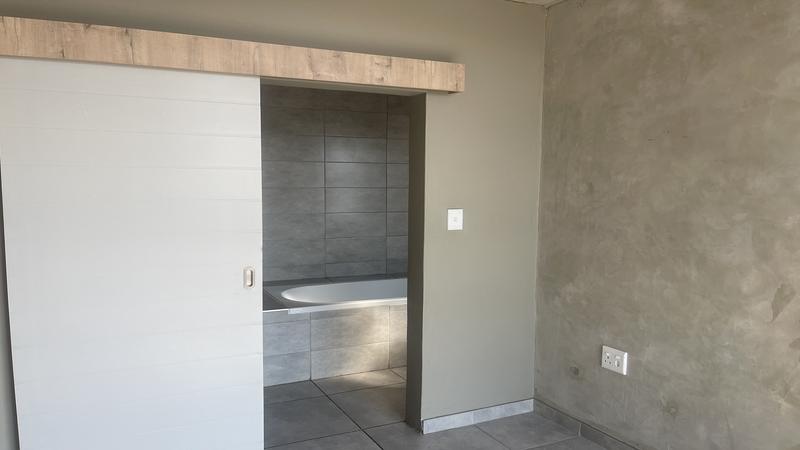 To Let 2 Bedroom Property for Rent in Equestria Gauteng