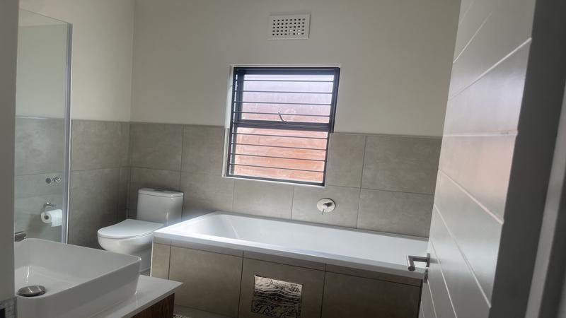 3 Bedroom Property for Sale in Rietvalleirand Gauteng