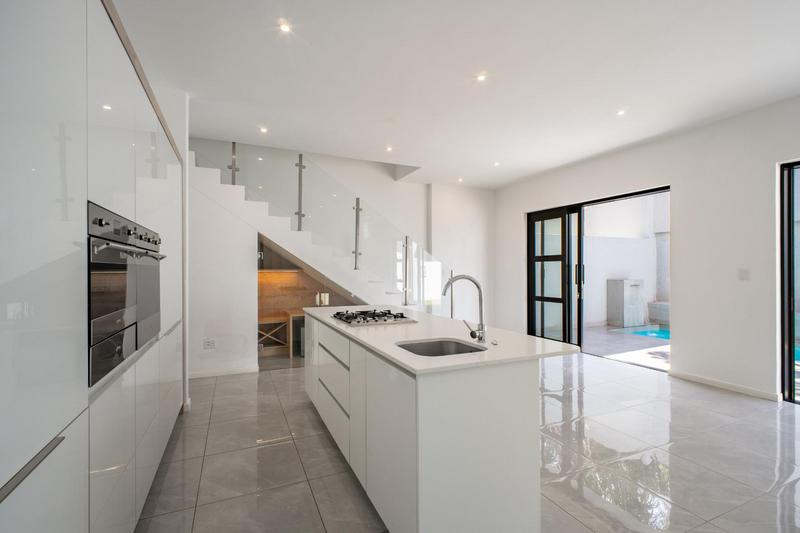 To Let 3 Bedroom Property for Rent in Bryanston Gauteng