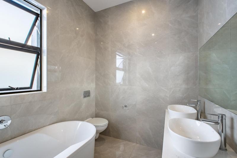 To Let 3 Bedroom Property for Rent in Bryanston Gauteng