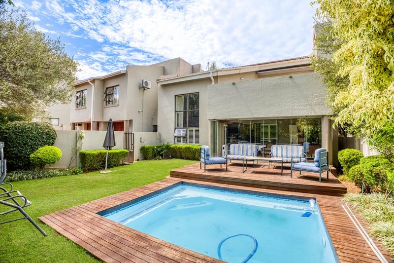 4 Bedroom Property for Sale in Douglasdale Gauteng