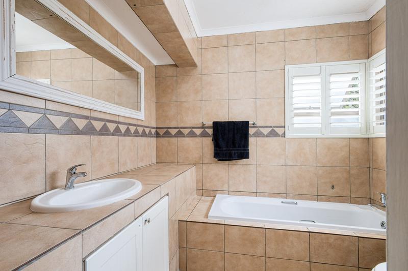 4 Bedroom Property for Sale in Douglasdale Gauteng