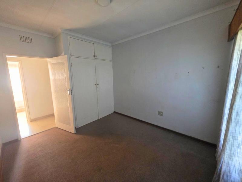 5 Bedroom Property for Sale in Aston Manor Gauteng