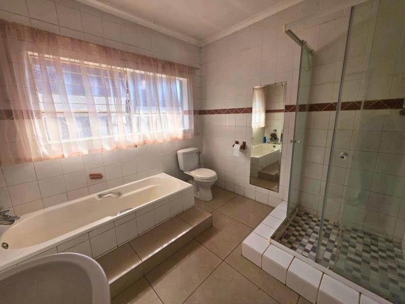 5 Bedroom Property for Sale in Aston Manor Gauteng