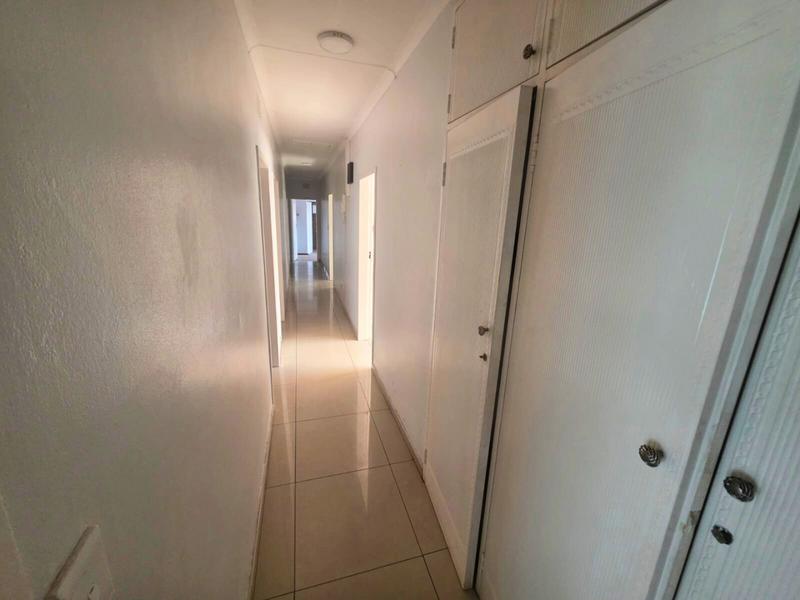 5 Bedroom Property for Sale in Aston Manor Gauteng