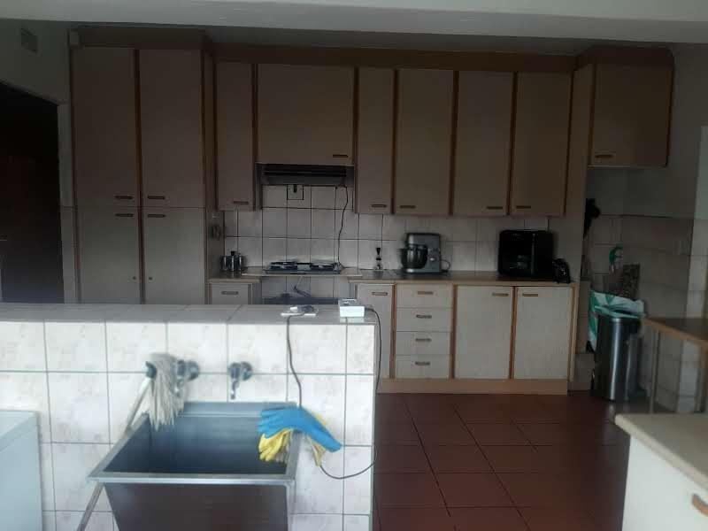 4 Bedroom Property for Sale in Brackendowns Gauteng