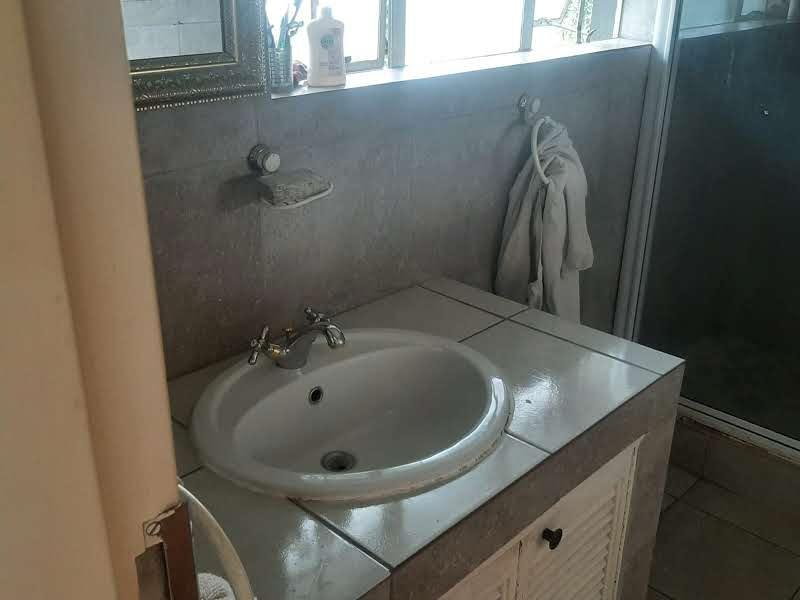 4 Bedroom Property for Sale in Brackendowns Gauteng