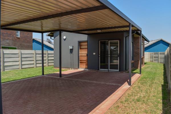 3 Bedroom Property for Sale in Crystal Park Gauteng