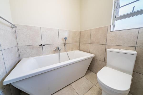 3 Bedroom Property for Sale in Crystal Park Gauteng