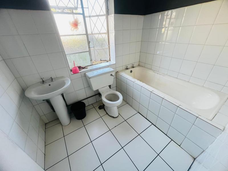 9 Bedroom Property for Sale in Rosettenville Gauteng