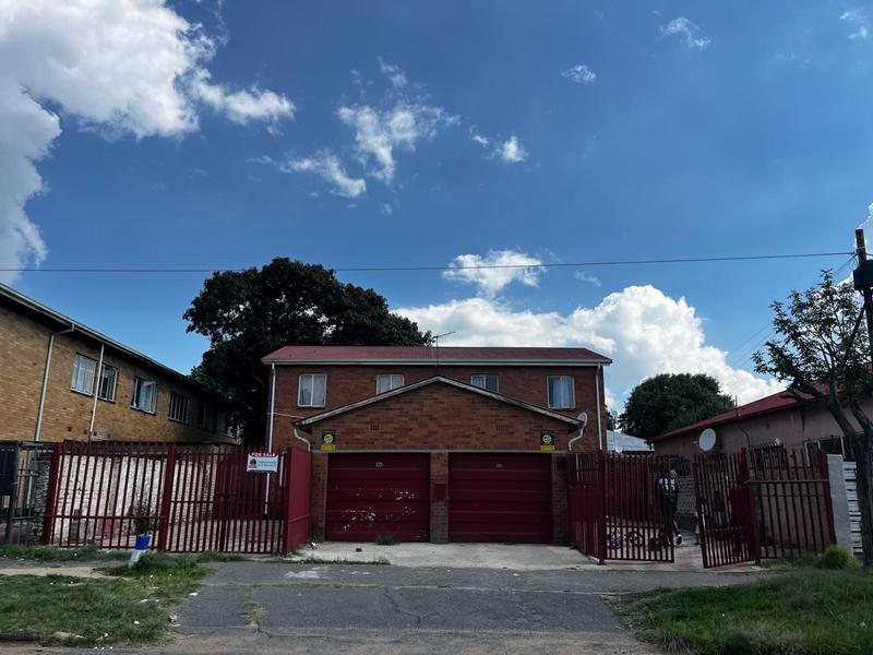 8 Bedroom Property for Sale in Rosettenville Gauteng