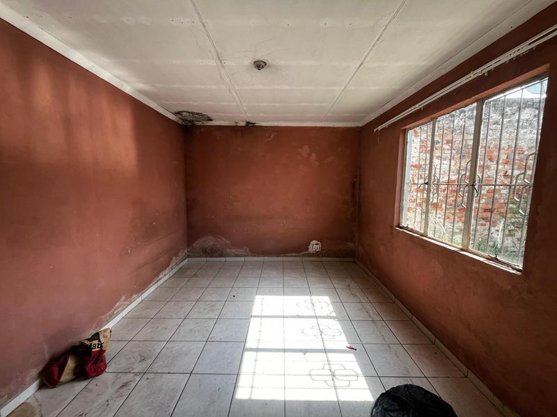 8 Bedroom Property for Sale in Rosettenville Gauteng