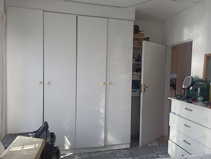 2 Bedroom Property for Sale in Suideroord Gauteng