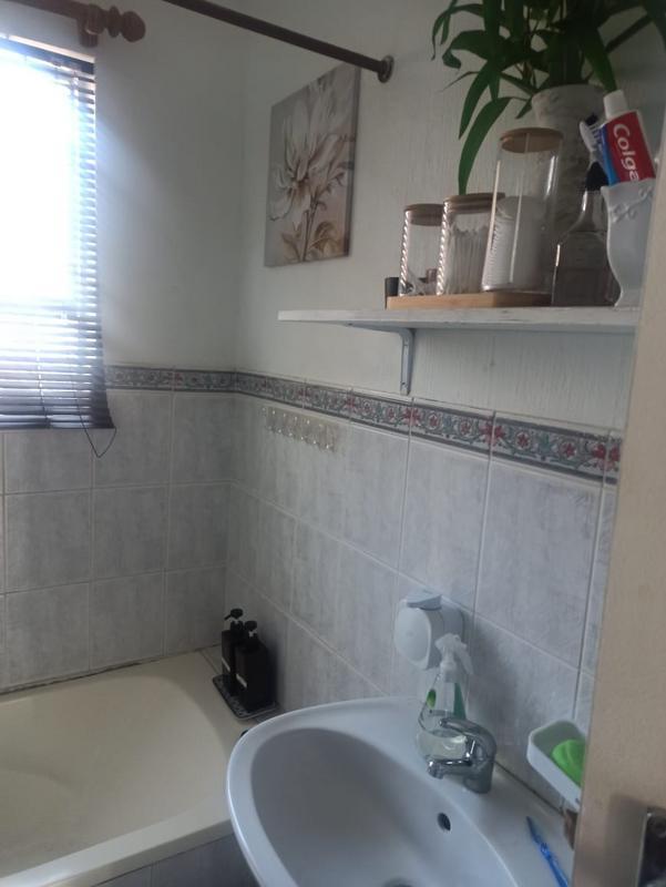 2 Bedroom Property for Sale in Suideroord Gauteng