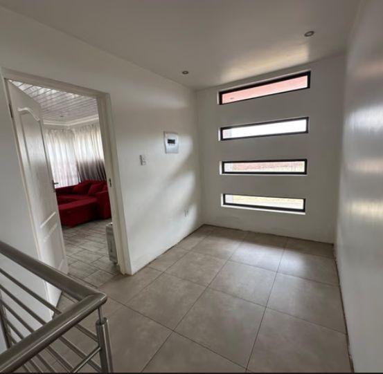 3 Bedroom Property for Sale in Clayville Gauteng