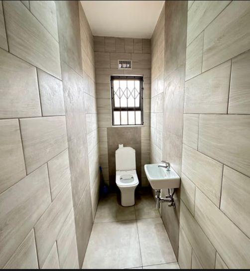 3 Bedroom Property for Sale in Clayville Gauteng