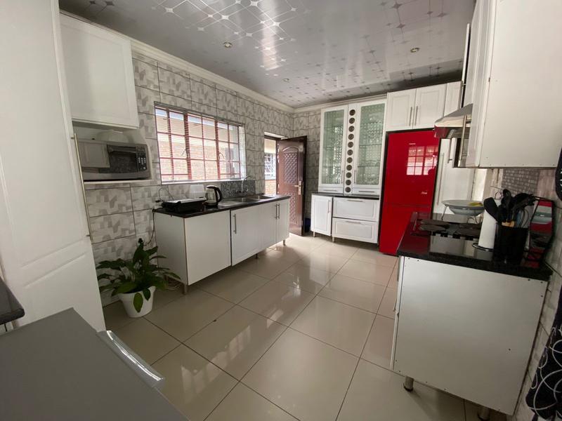 3 Bedroom Property for Sale in Clayville Gauteng