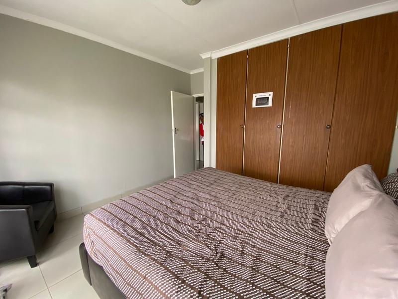 3 Bedroom Property for Sale in Clayville Gauteng