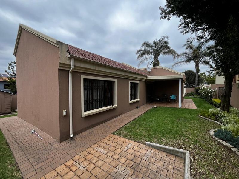 3 Bedroom Property for Sale in Country View Gauteng