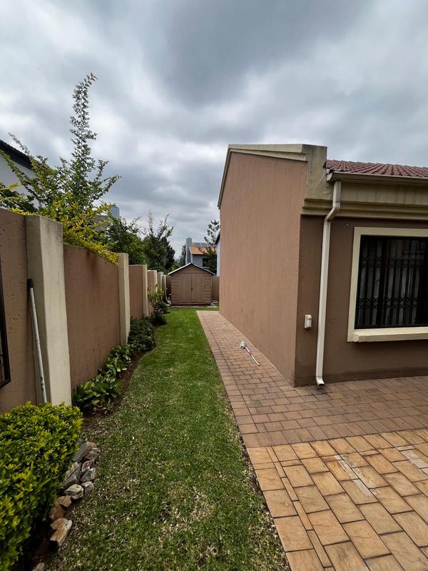 3 Bedroom Property for Sale in Country View Gauteng