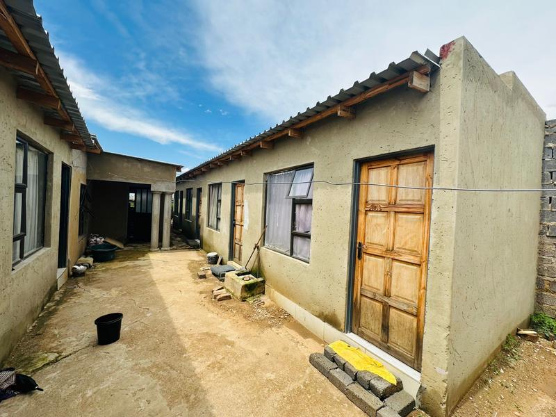 6 Bedroom Property for Sale in Orange Farm Gauteng