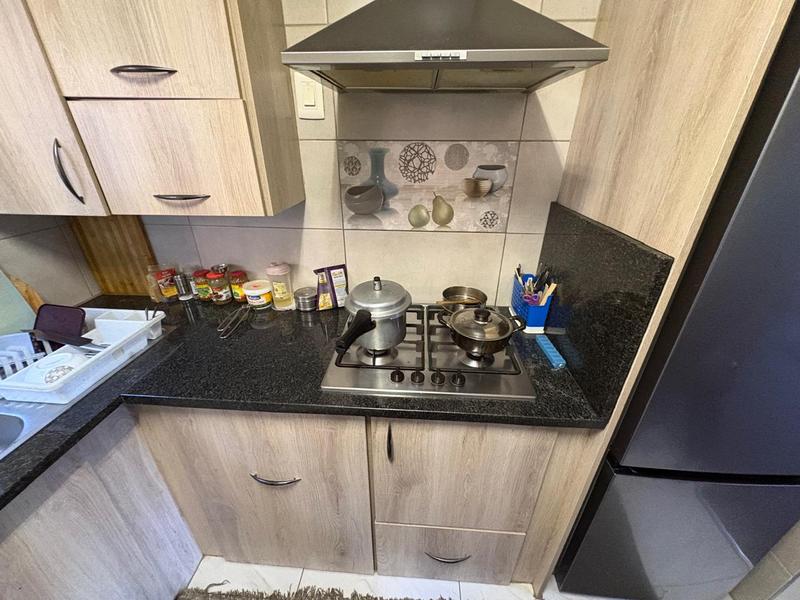 2 Bedroom Property for Sale in Robindale Gauteng