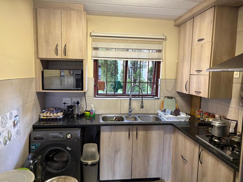2 Bedroom Property for Sale in Robindale Gauteng