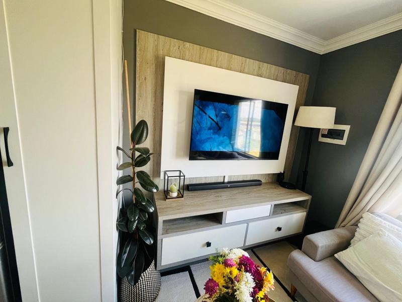 2 Bedroom Property for Sale in Fleurhof Gauteng