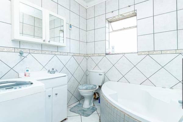 3 Bedroom Property for Sale in Groblerpark Gauteng