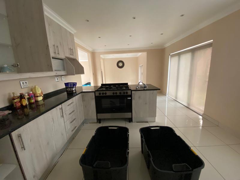 5 Bedroom Property for Sale in Fourways Gauteng