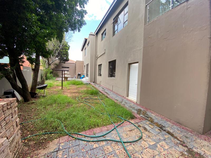5 Bedroom Property for Sale in Fourways Gauteng
