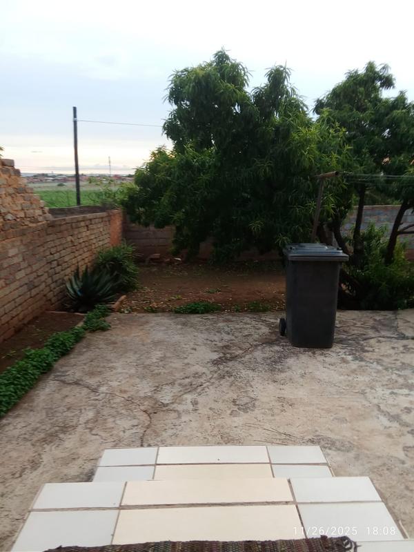 3 Bedroom Property for Sale in Naledi Gauteng