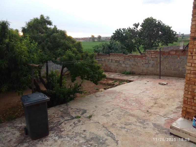 3 Bedroom Property for Sale in Naledi Gauteng