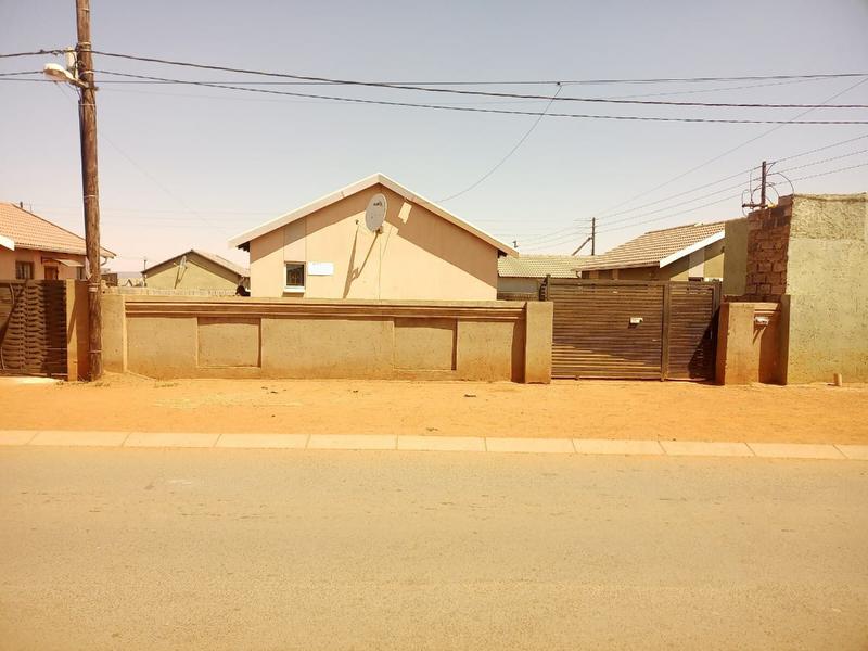 2 Bedroom Property for Sale in Protea Glen Gauteng