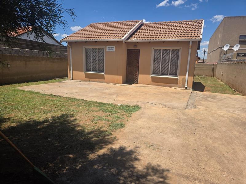 2 Bedroom Property for Sale in Protea Glen Gauteng