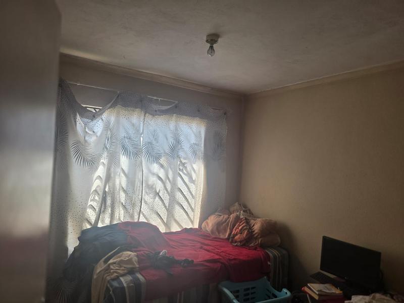 2 Bedroom Property for Sale in Protea Glen Gauteng