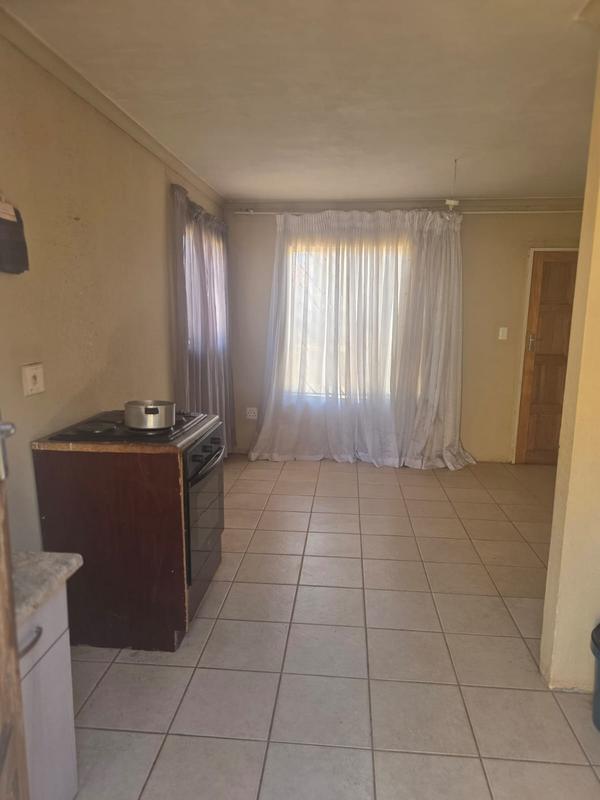2 Bedroom Property for Sale in Protea Glen Gauteng
