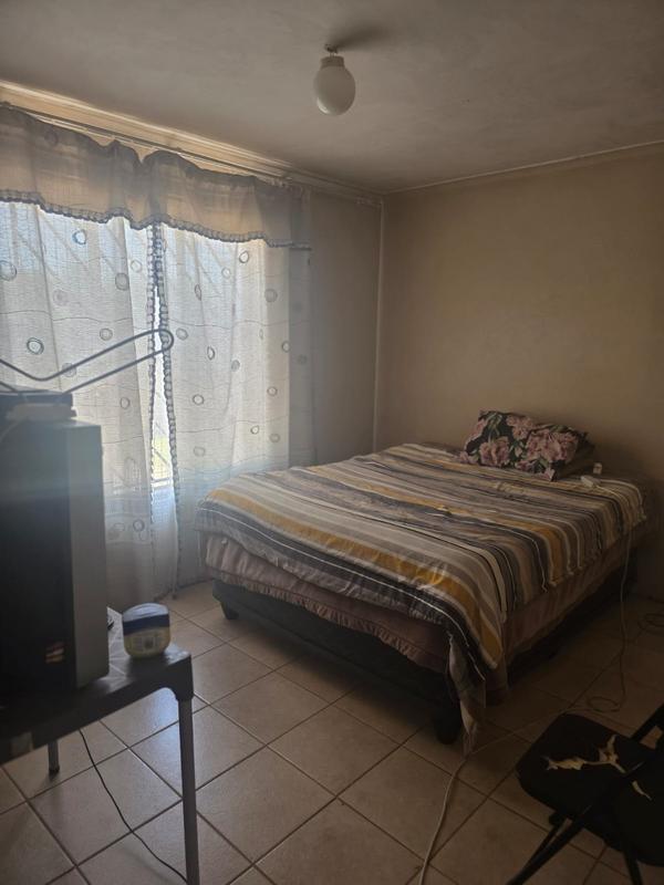 2 Bedroom Property for Sale in Protea Glen Gauteng