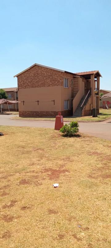 2 Bedroom Property for Sale in Protea Glen Gauteng