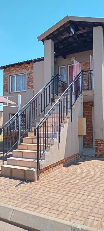 2 Bedroom Property for Sale in Protea Glen Gauteng