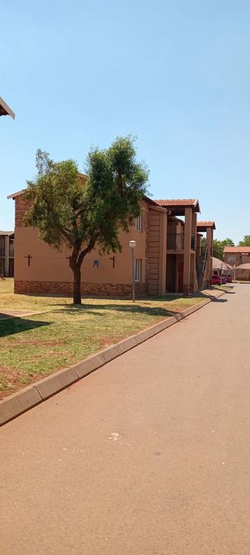 2 Bedroom Property for Sale in Protea Glen Gauteng