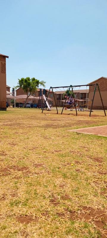 2 Bedroom Property for Sale in Protea Glen Gauteng